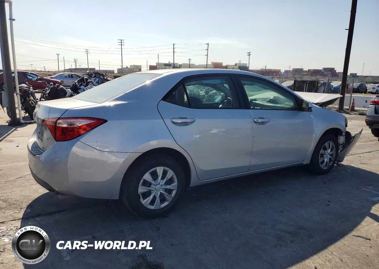 2017 Toyota Corolla L VIN:5YFBURHEXHP713152 - 3