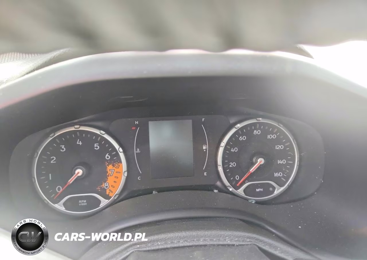 2018 Jeep Renegade Latitude VIN:ZACCJABB6JPH92391 - 9