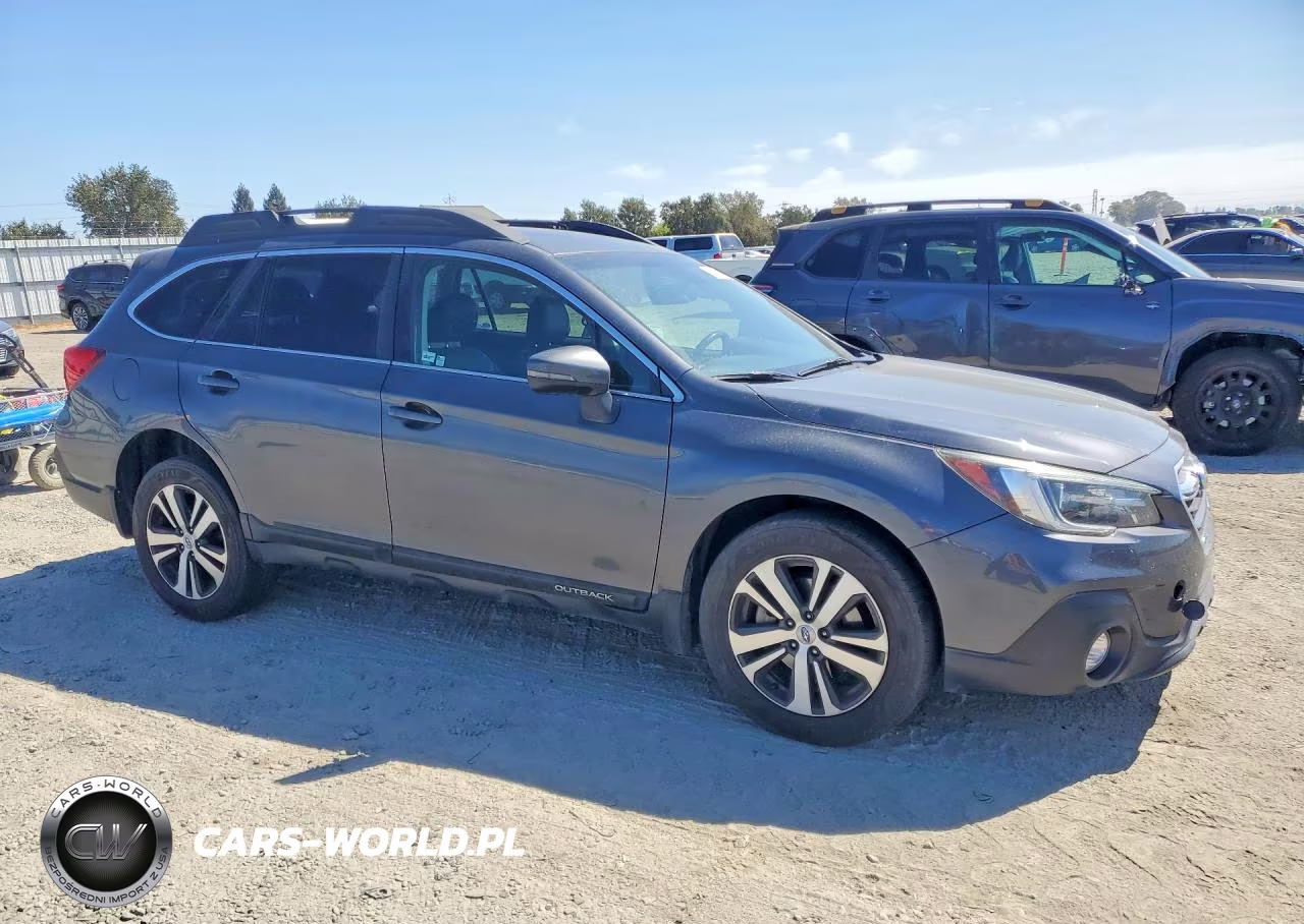2018 Subaru Outback 3.6R Limited VIN:4S4BSENC7J3342267 - 4