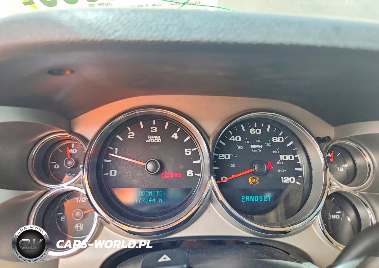 2008 Chevrolet Silverado C1500 VIN:2GCEC19J681128970 - 9