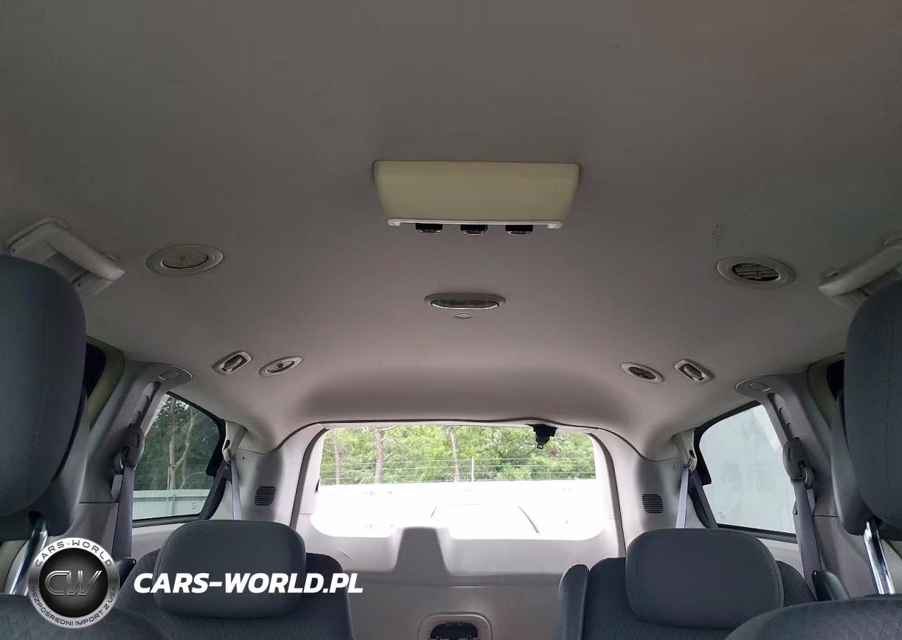 2010 Chrysler Town & Country Lx VIN:2A4RR2D17AR414678 - 10