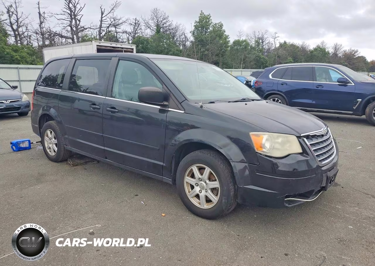 2010 Chrysler Town & Country Lx VIN:2A4RR2D17AR414678 - 4