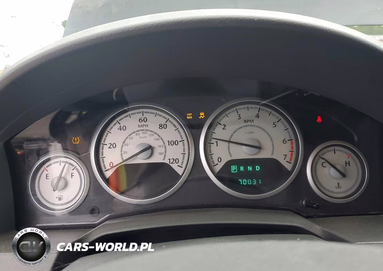 2010 Chrysler Town & Country Lx VIN:2A4RR2D17AR414678 - 9