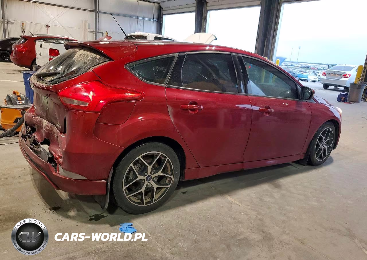 2016 Ford Focus Se VIN:1FADP3K27GL360409 - 3