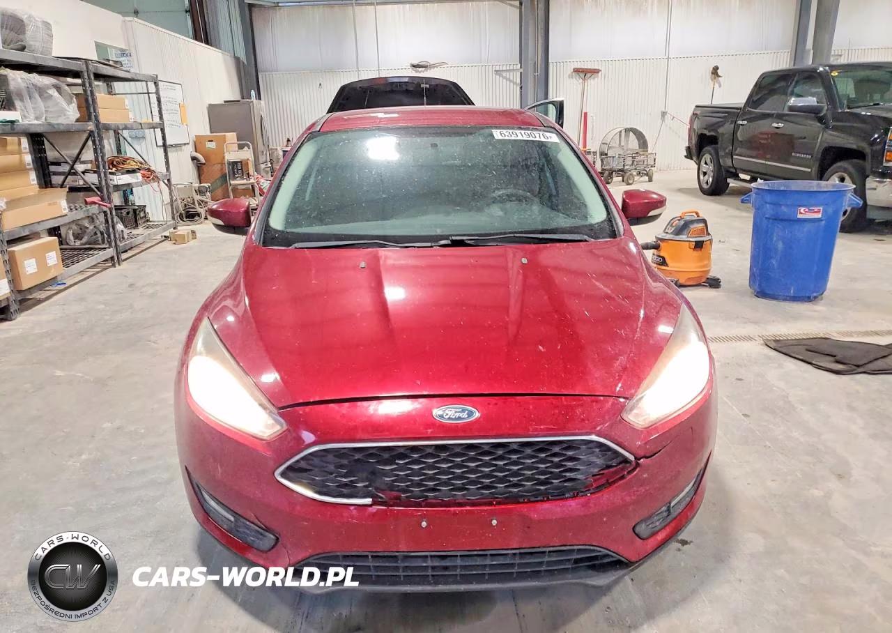 2016 Ford Focus Se VIN:1FADP3K27GL360409 - 5