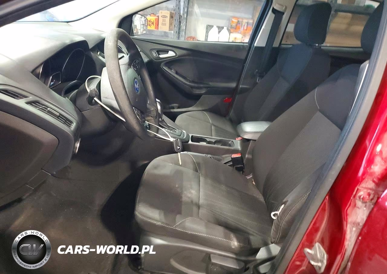 2016 Ford Focus Se VIN:1FADP3K27GL360409 - 7