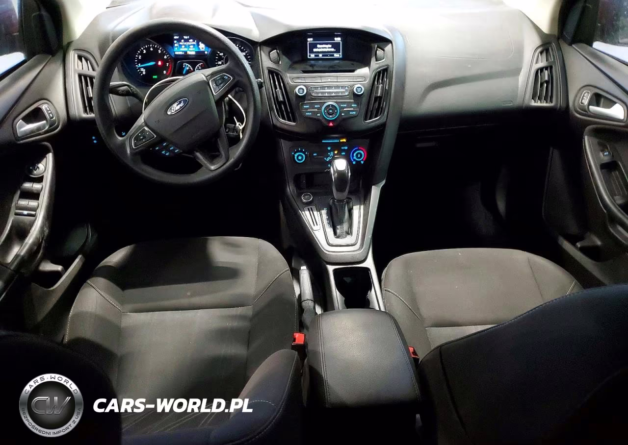 2016 Ford Focus Se VIN:1FADP3K27GL360409 - 8