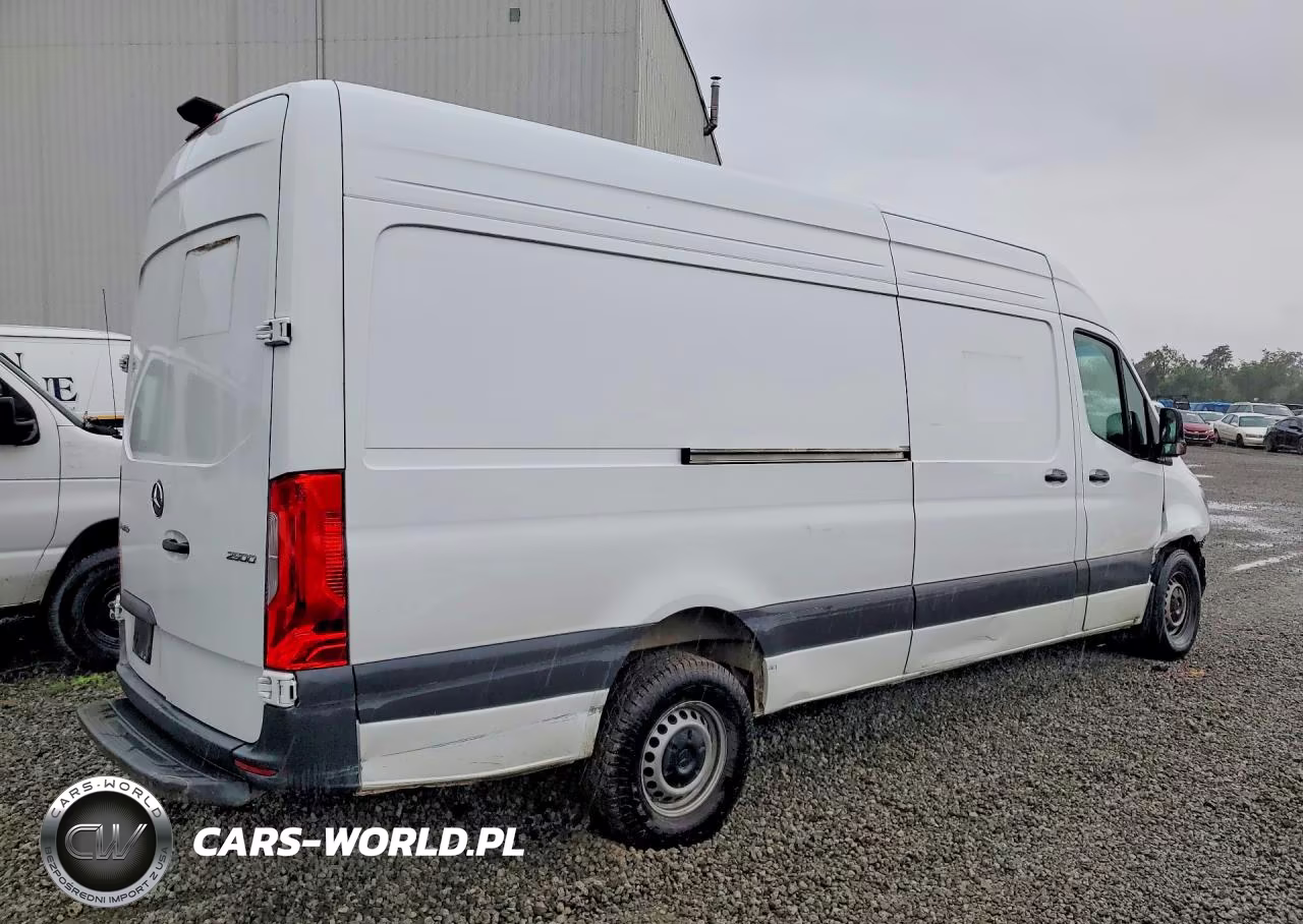 2025 Mercedes-Benz Sprinter 2500 Delivery Van VIN:W1Y4KCHY6ST232431 - 3