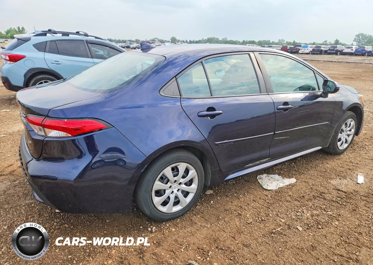 2020 Toyota Corolla Le VIN:5YFEPRAE2LP058007 - 3
