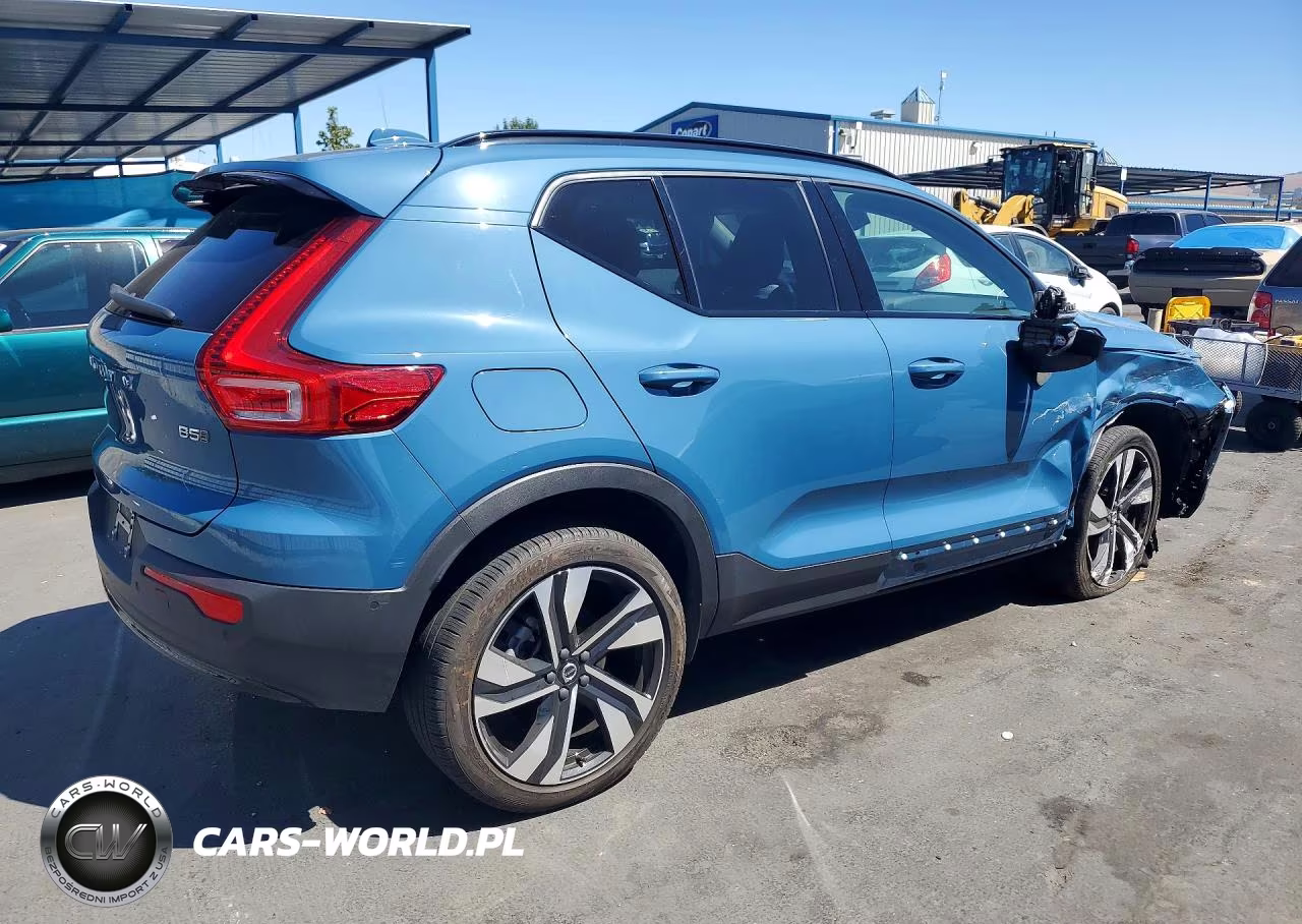 2023 Volvo Xc40 Plus VIN:YV4L12UW9P2071150 - 3