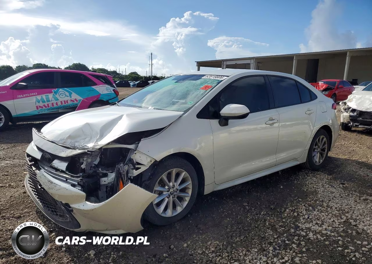 2021 Toyota Corolla Le – zdjęcie 1 z 12