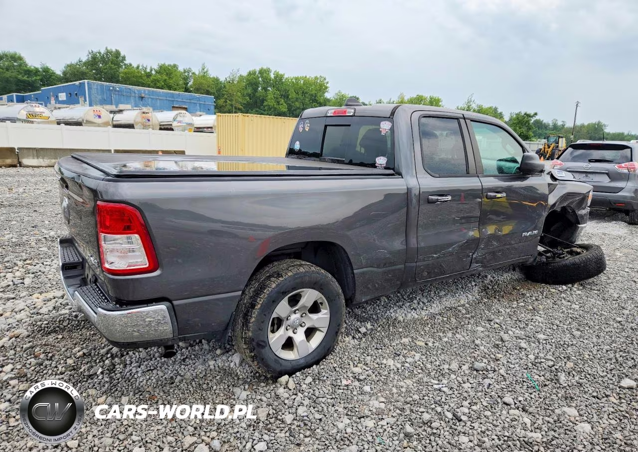 2020 Ram 1500 Big Horn-Lone Star VIN:1C6RRFBG3LN362185 - 3