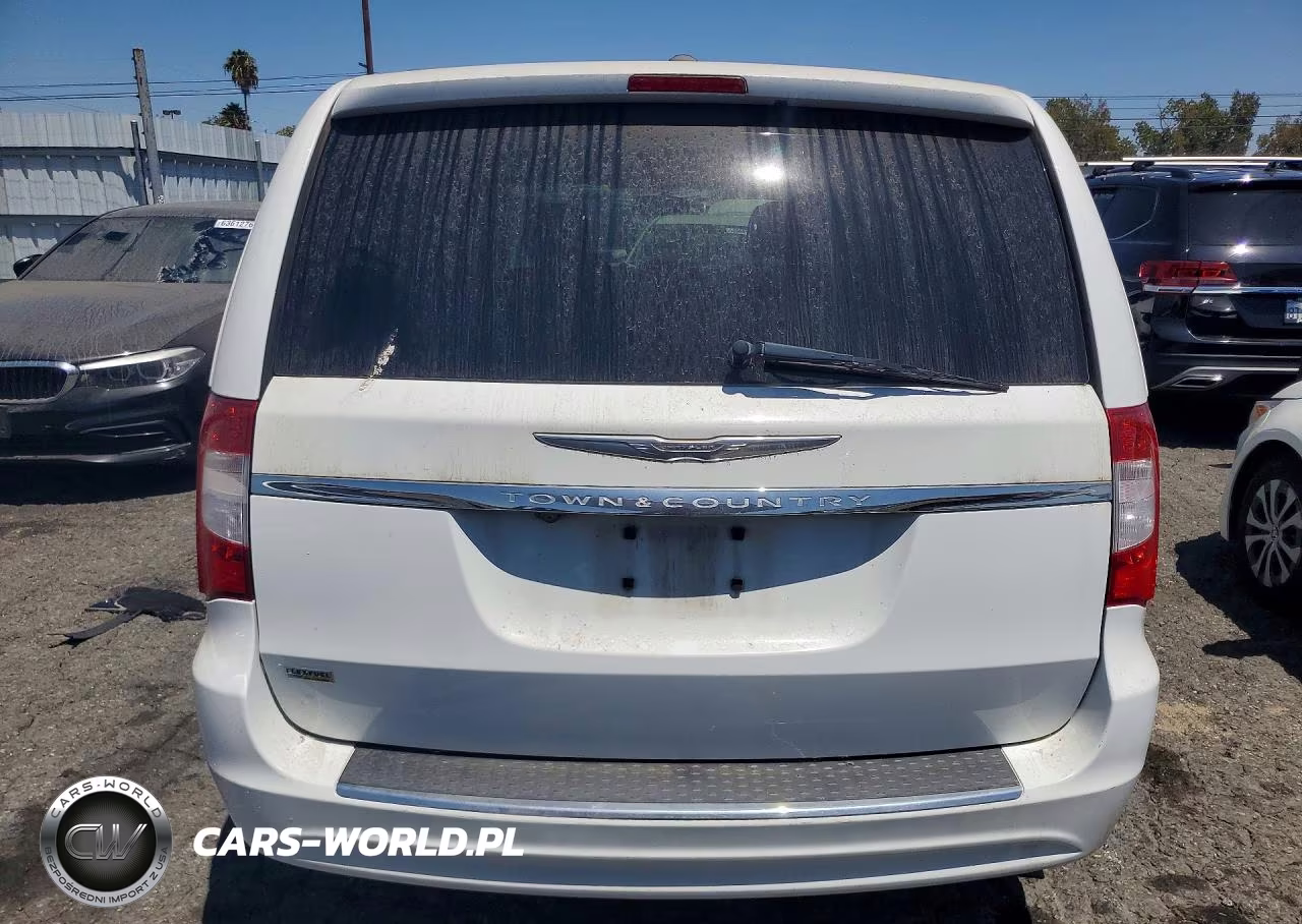 2016 Chrysler Town & Country Touring VIN:2C4RC1BG2GR290577 - 6