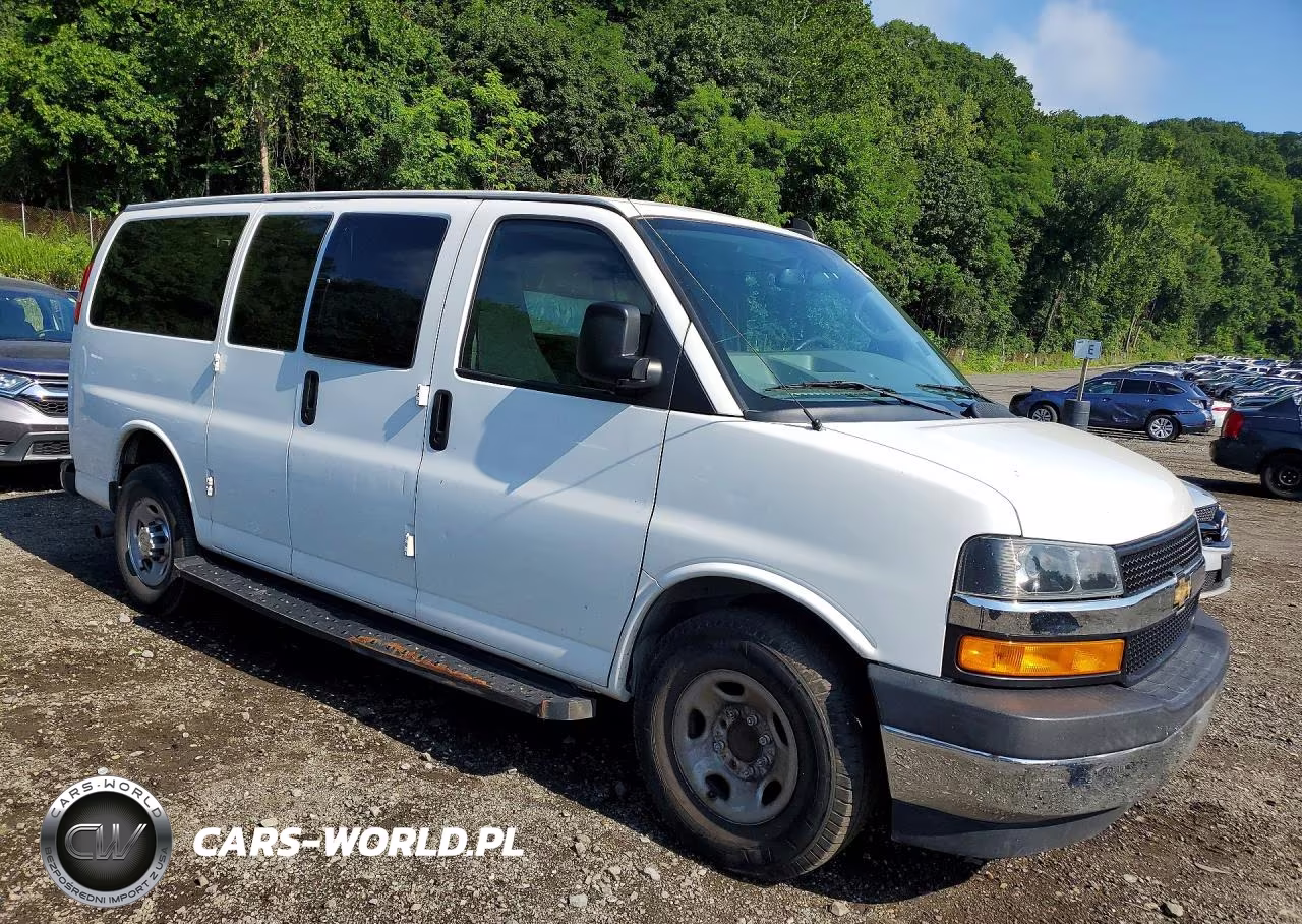 2018 Chevrolet Express G2500 Lt VIN:1GAWGFFG3J1271006 - 4