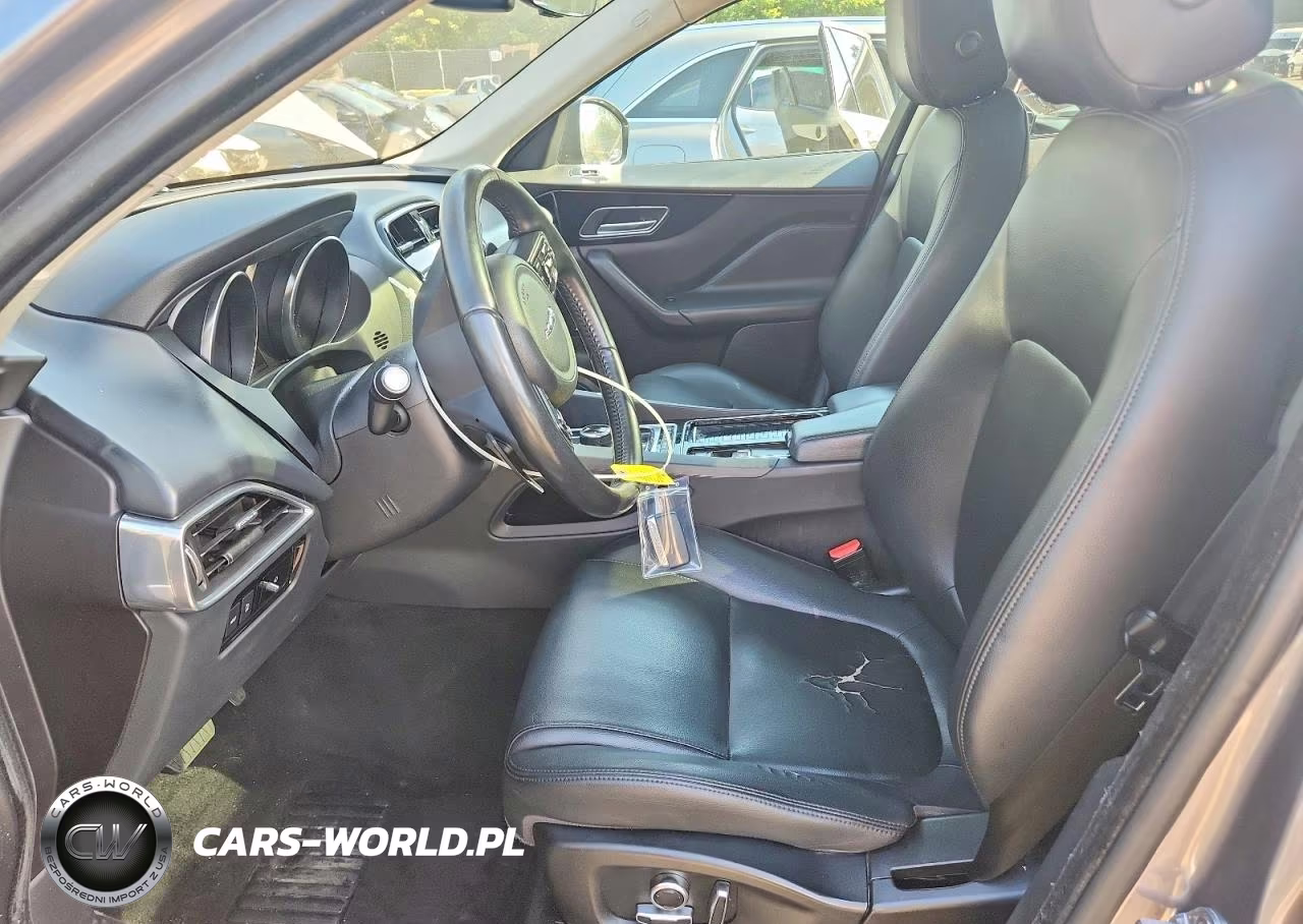 2020 Jaguar F-Pace Premium VIN:SADCJ2FX4LA629242 - 7