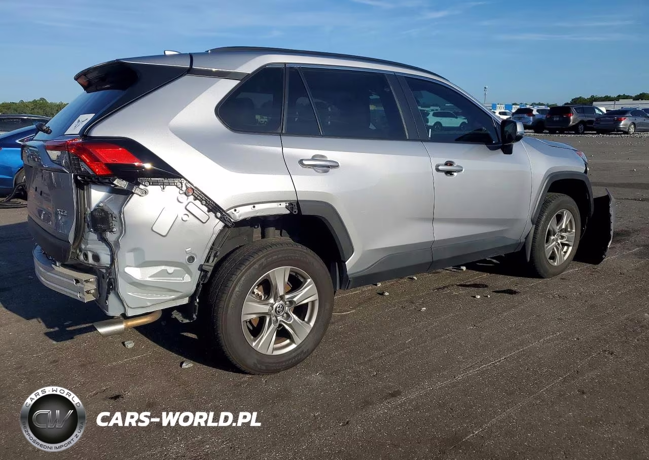 2024 Toyota Rav4 Xle VIN:2T3W1RFV2RC282649 - 3