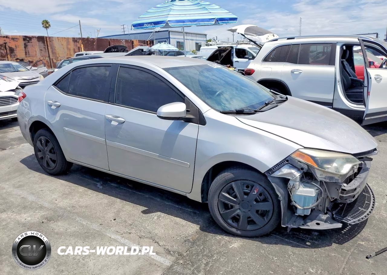 2016 Toyota Corolla Le VIN:5YFBURHE0GP484303 - 4