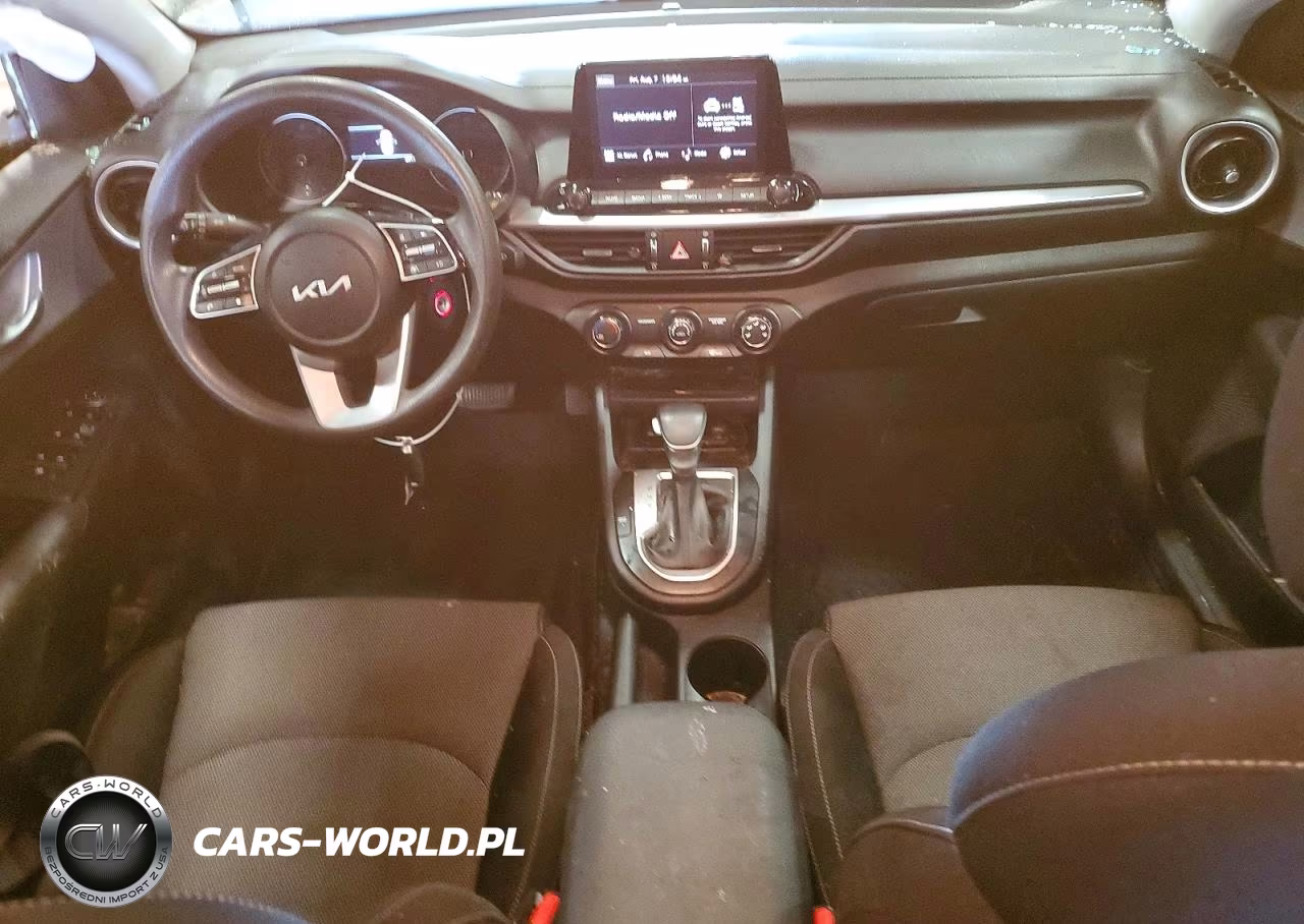 2024 Kia Forte Lxs VIN:3KPF24AD0RE714275 - 8