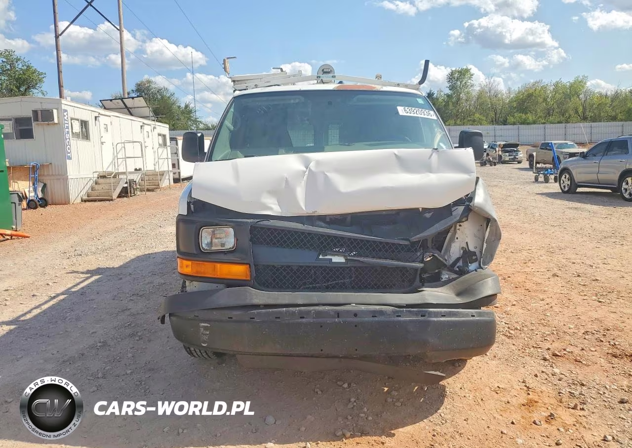 2012 Chevrolet Express G2500 VIN:1GCWGFCB8C1122822 - 5