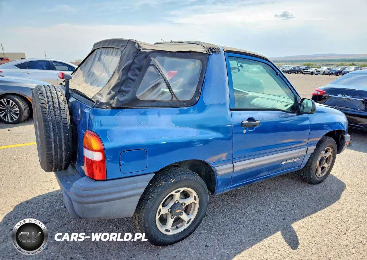 2001 Chevrolet Tracker VIN:2CNBE18C716906066 - 3