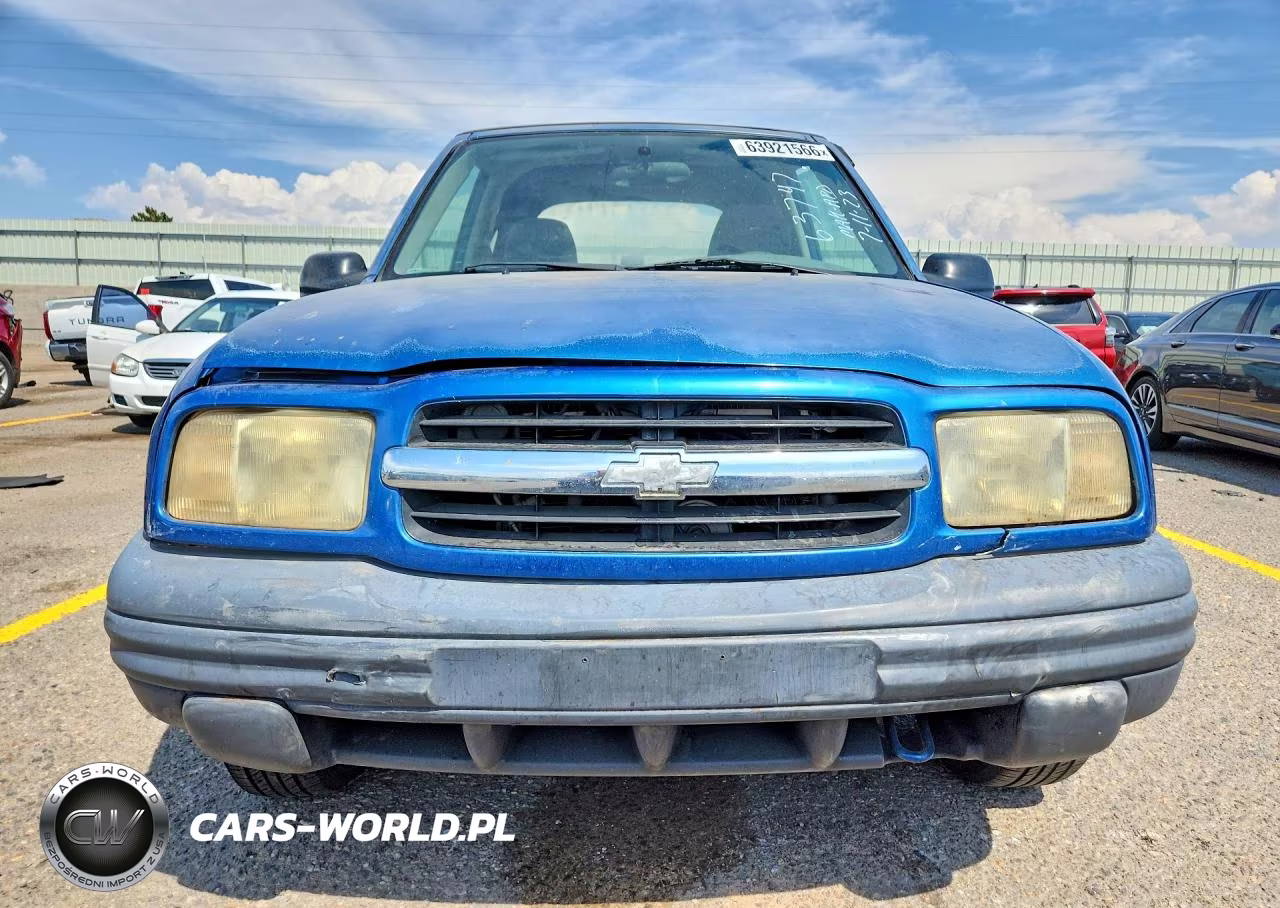 2001 Chevrolet Tracker VIN:2CNBE18C716906066 - 5
