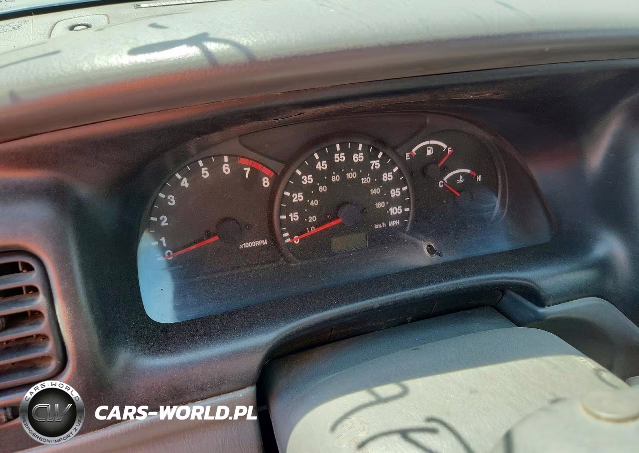 2001 Chevrolet Tracker VIN:2CNBE18C716906066 - 9