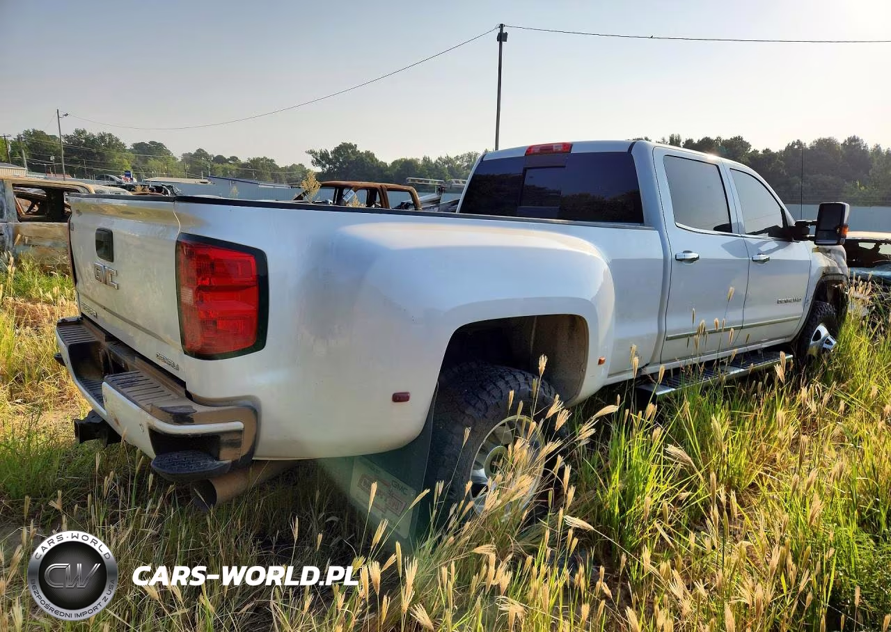 2019 GMC Sierra K3500 Denali VIN:1GT42WEY4KF138945 - 3