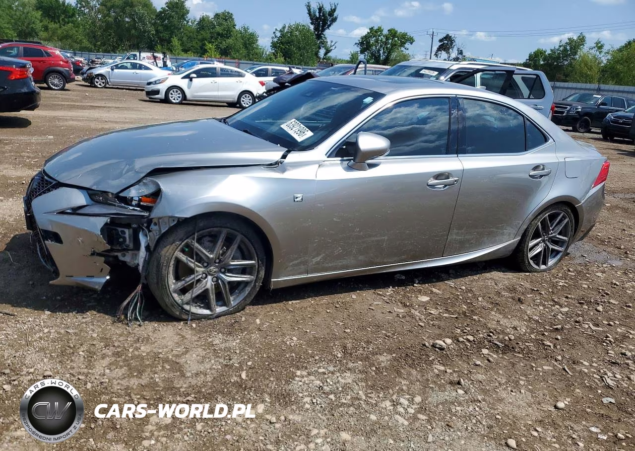 2017 Lexus Is 300 – zdjęcie 1 z 13