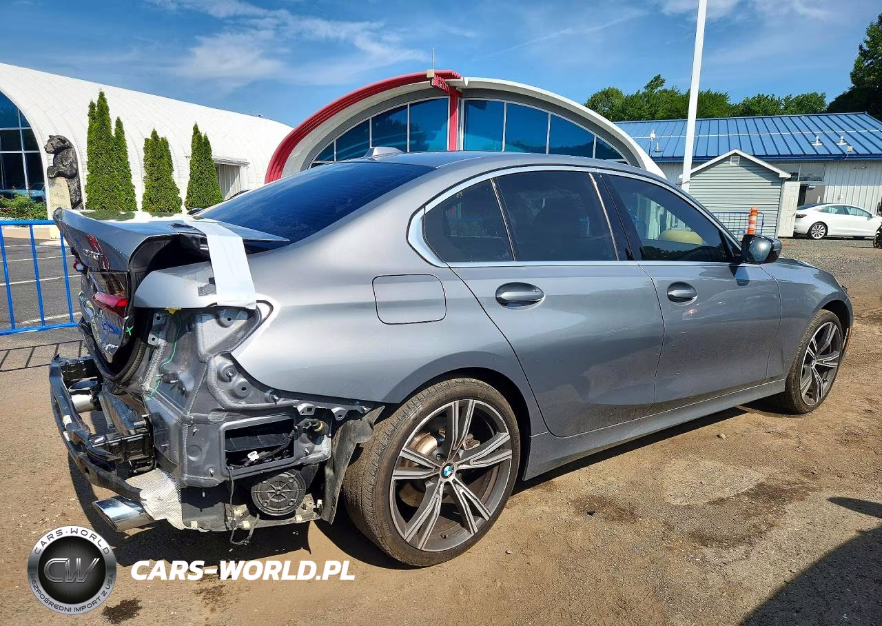 2024 BMW 330Xi VIN:3MW89FF09R8E26711 - 3