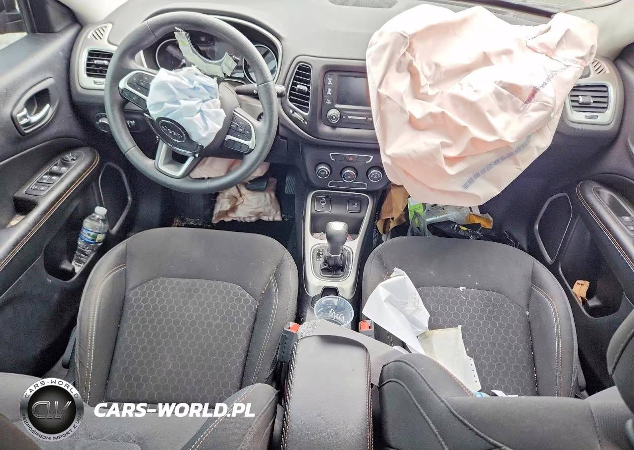 2018 Jeep Compass Sport VIN:3C4NJCAB4JT271748 - 8