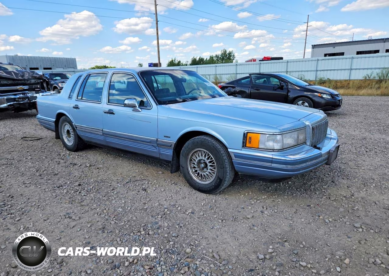 1990 Lincoln Town Car Signature VIN:1LNCM82F4LY804448 - 4