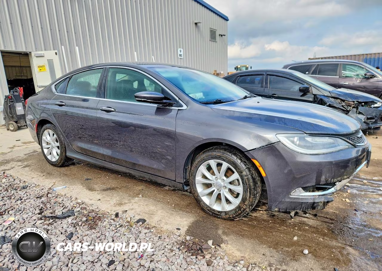 2015 Chrysler 200 C VIN:1C3CCCCB7FN501096 - 4
