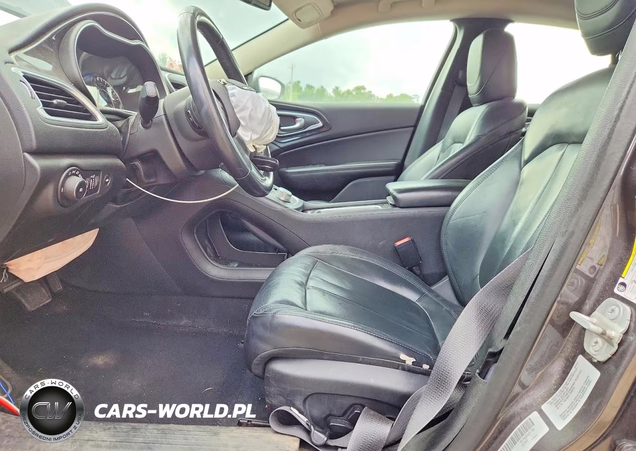 2015 Chrysler 200 C VIN:1C3CCCCB7FN501096 - 7