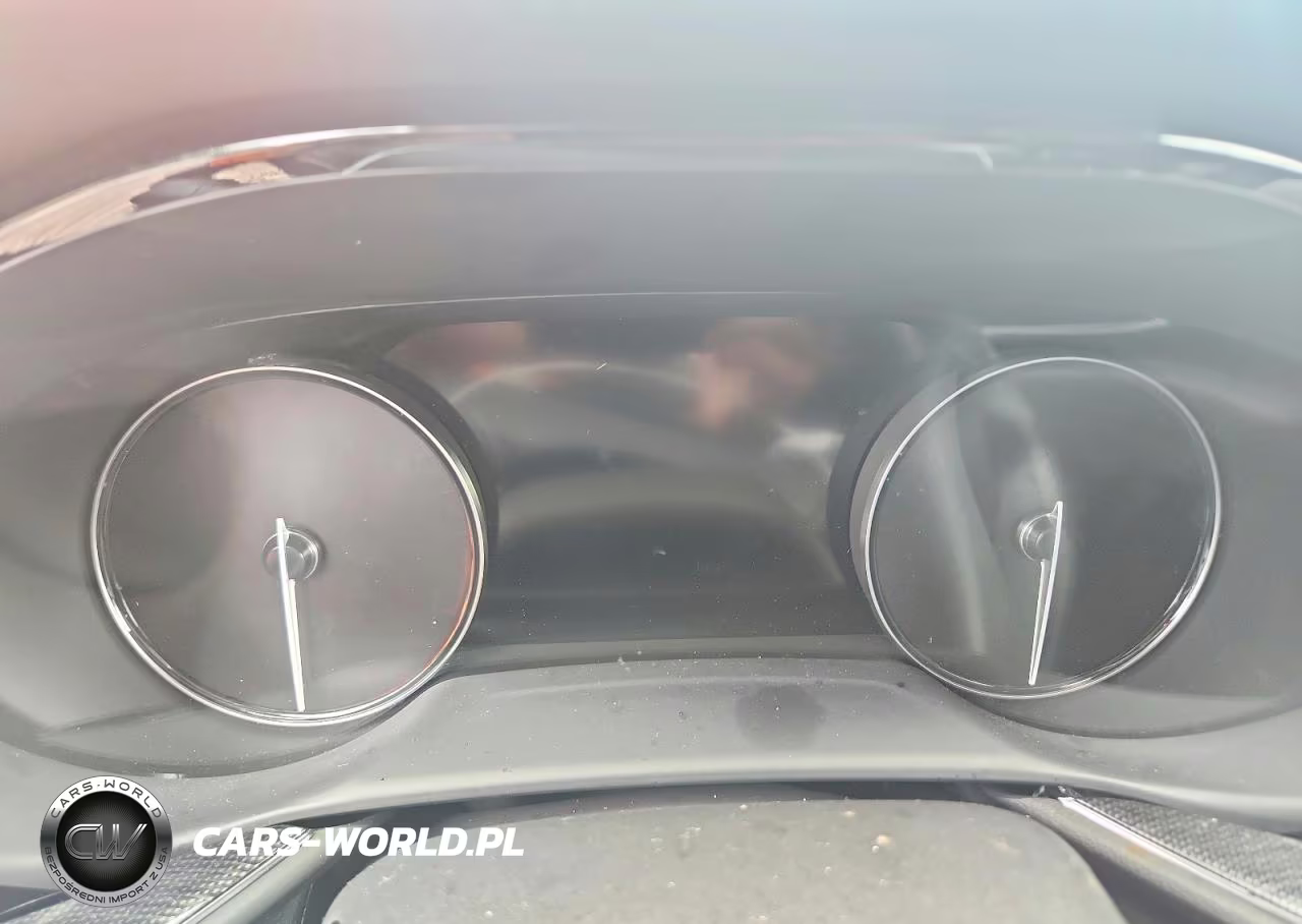2021 Buick Envision Essence VIN:LRBFZPR40MD120604 - 9