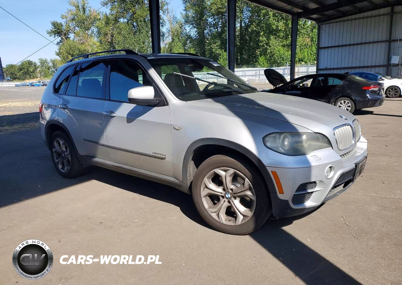 2011 BMW X5 xDrive35D VIN:5UXZW0C56BL658404 - 4