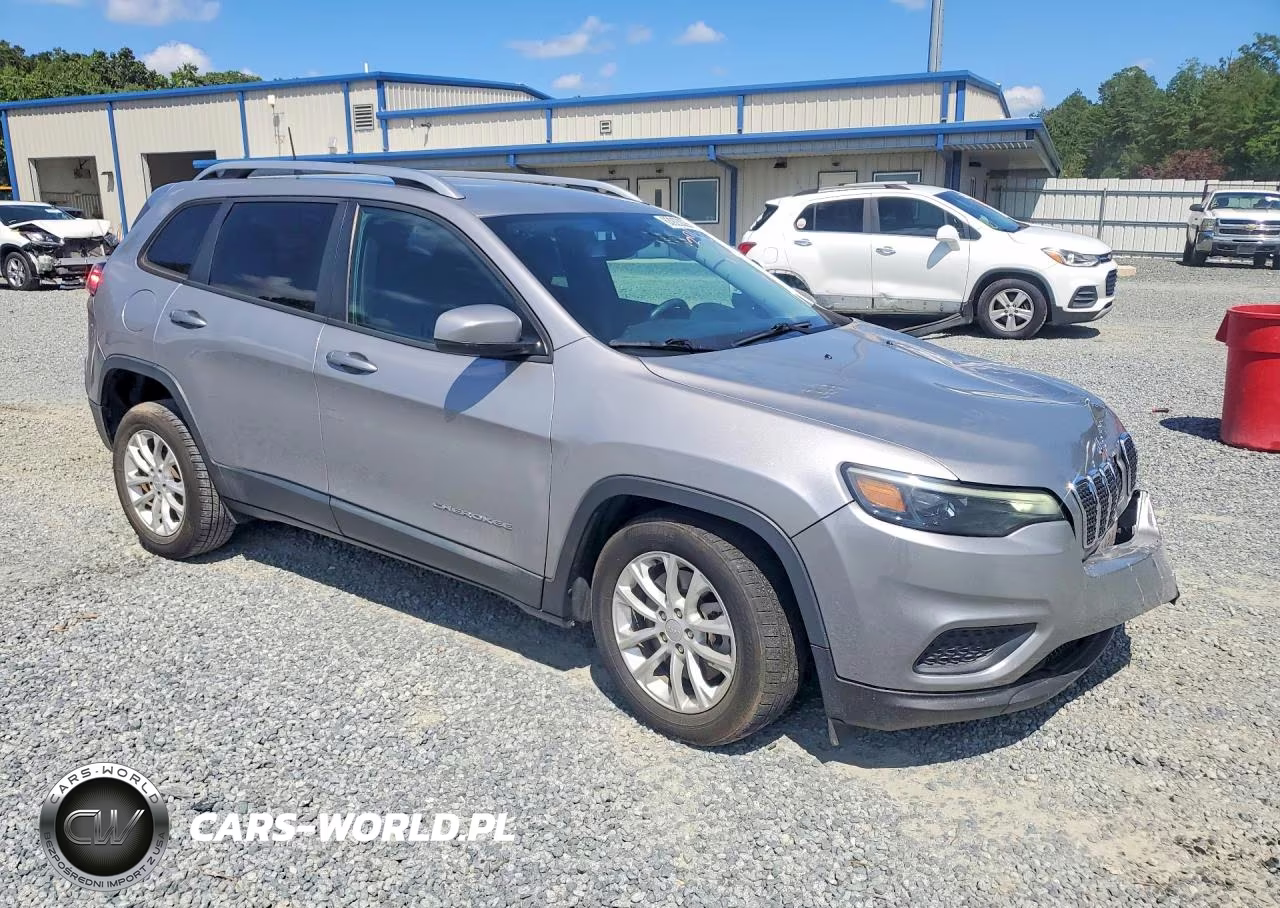 2021 Jeep Cherokee Latitude VIN:1C4PJLCB4MD173965 - 4