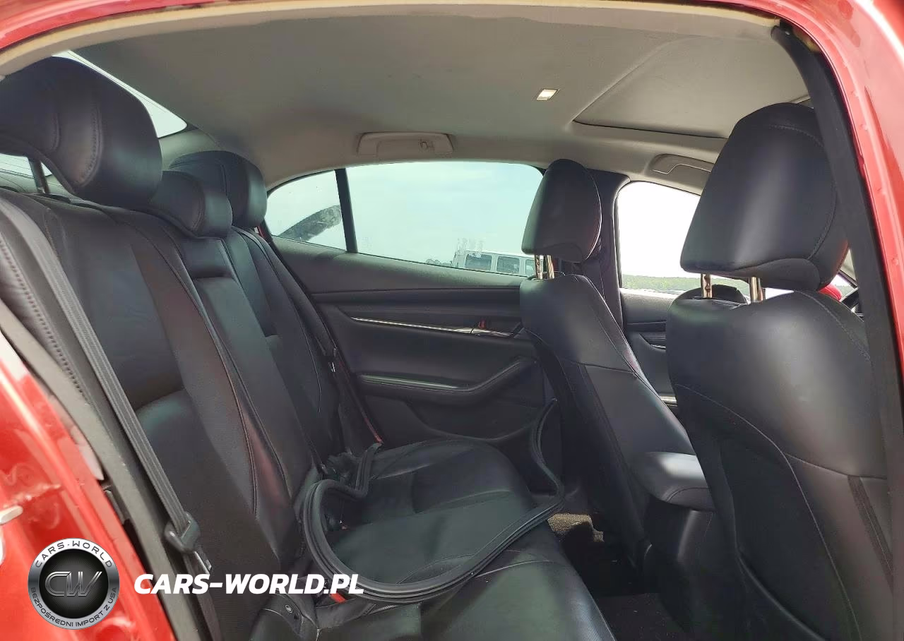 2020 Mazda 3 Premium VIN:JM1BPAEM1L1169786 - 10