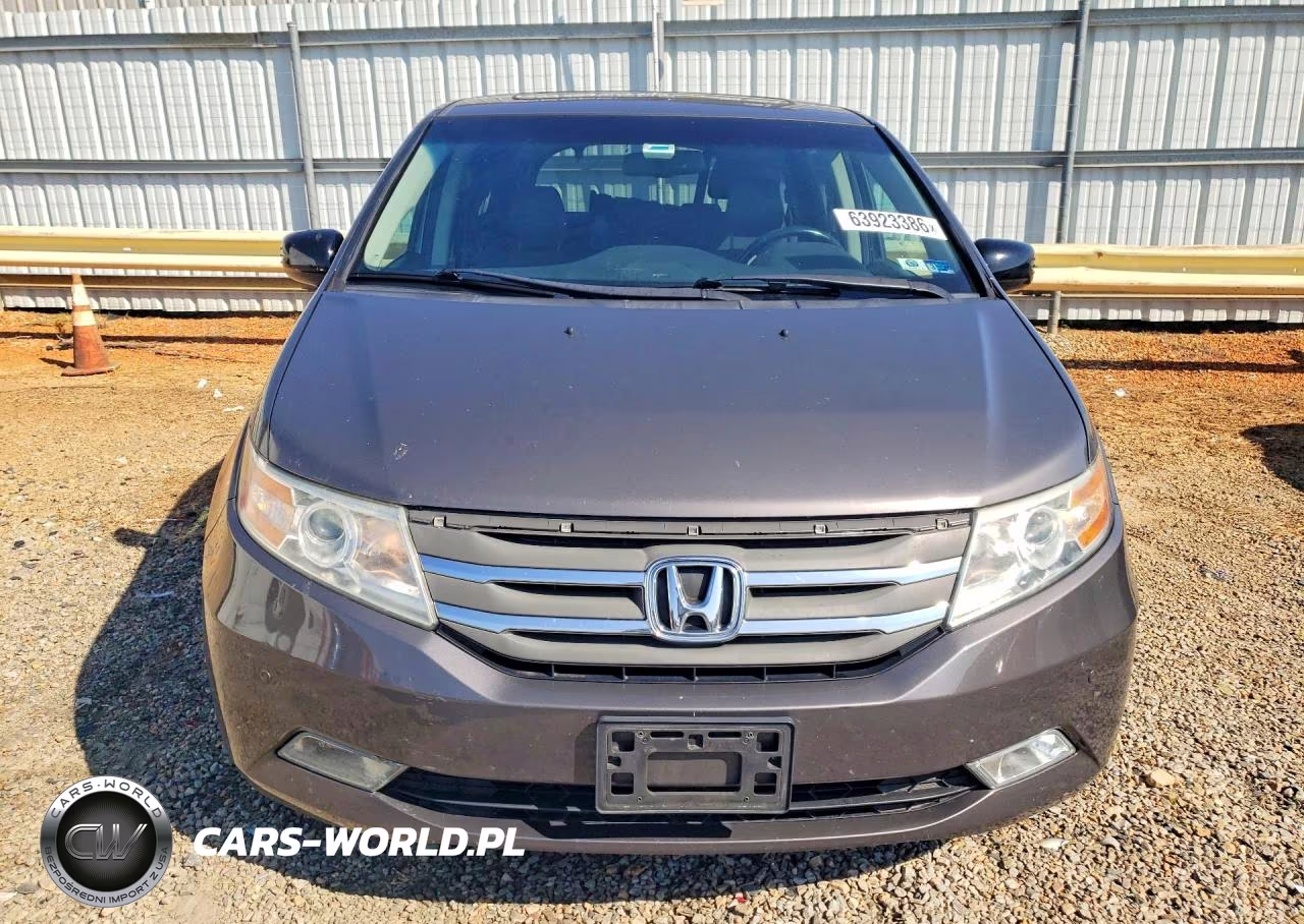 2013 Honda Odyssey Touring VIN:5FNRL5H95DB092048 - 5