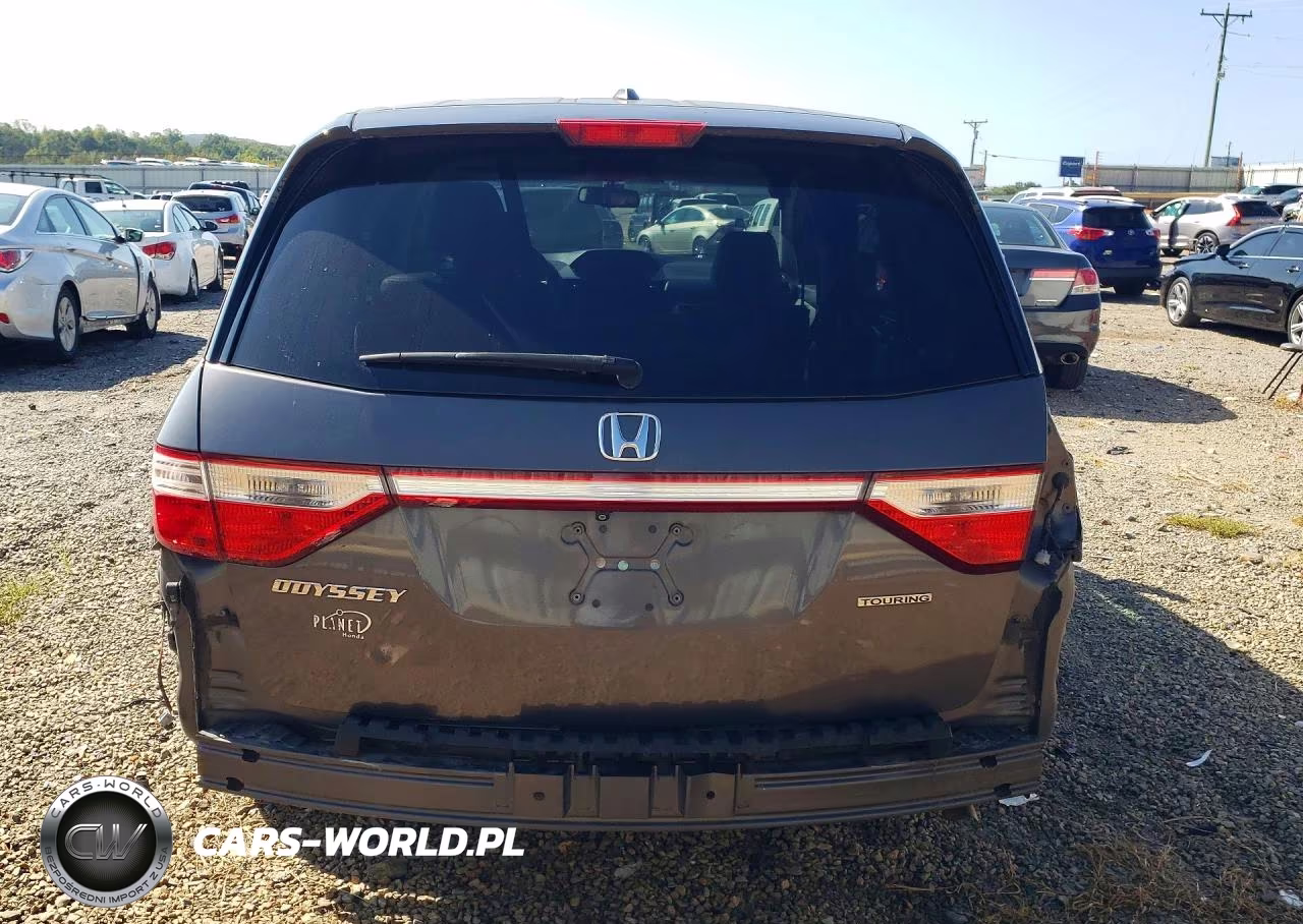 2013 Honda Odyssey Touring VIN:5FNRL5H95DB092048 - 6