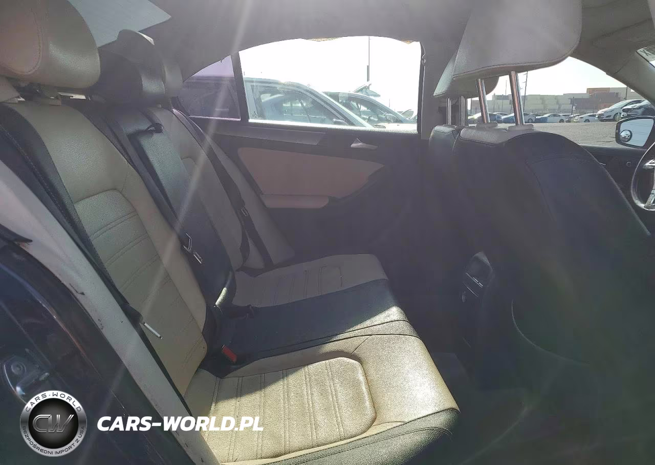 2012 Volkswagen Jetta Sel VIN:3VWLP7AJ4CM381133 - 10
