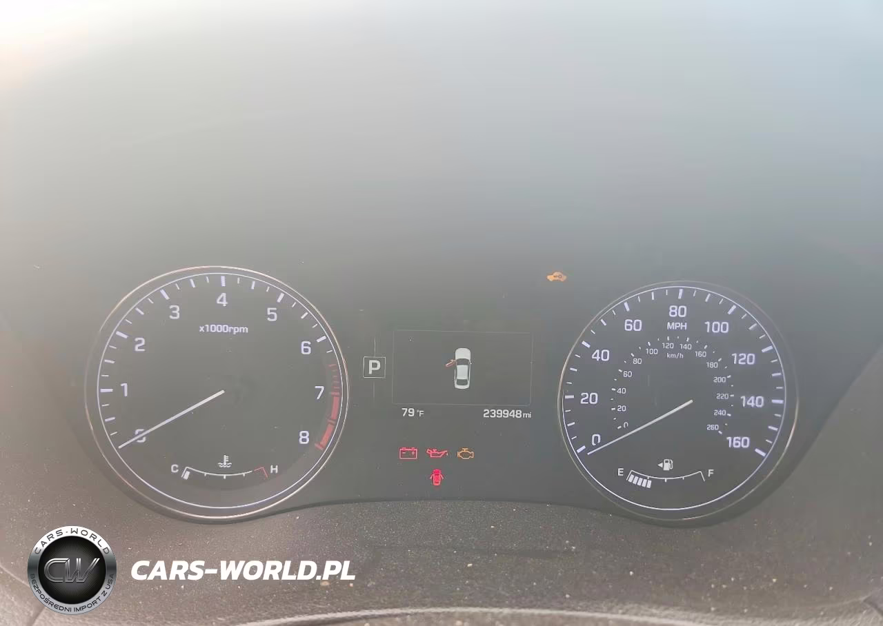 2015 Hyundai Genesis 3.8L VIN:KMHGN4JE2FU058335 - 9