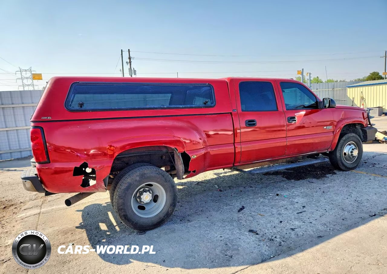 2005 Chevrolet Silverado C3500 VIN:1GCJC33245F960730 - 3