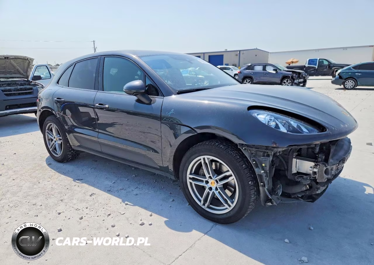 2018 Porsche Macan VIN:WP1AA2A55JLB07941 - 4