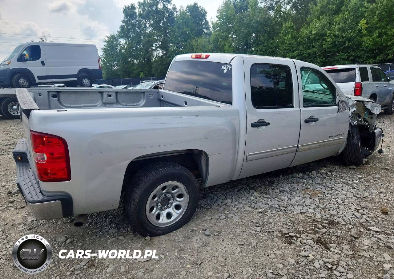 2011 Chevrolet Silverado C1500 Ls VIN:3GCPCREAXBG385528 - 3