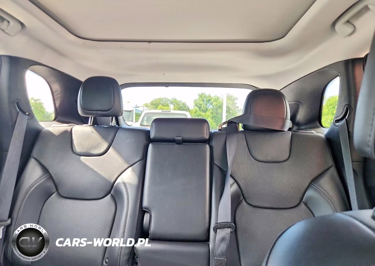 2019 Jeep Cherokee Limited VIN:1C4PJMDXXKD465830 - 10