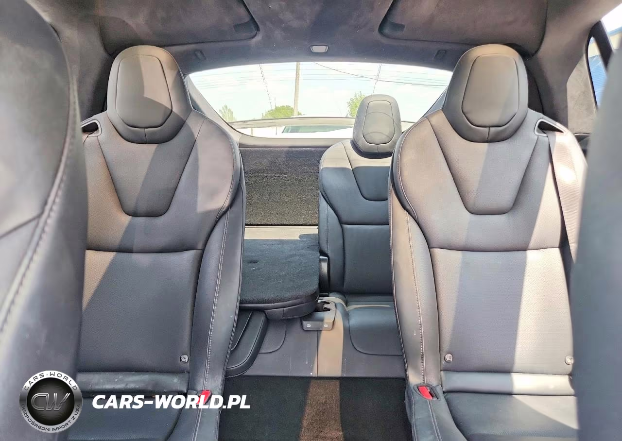 2023 Tesla Model X VIN:7SAXCBE63PF384031 - 10