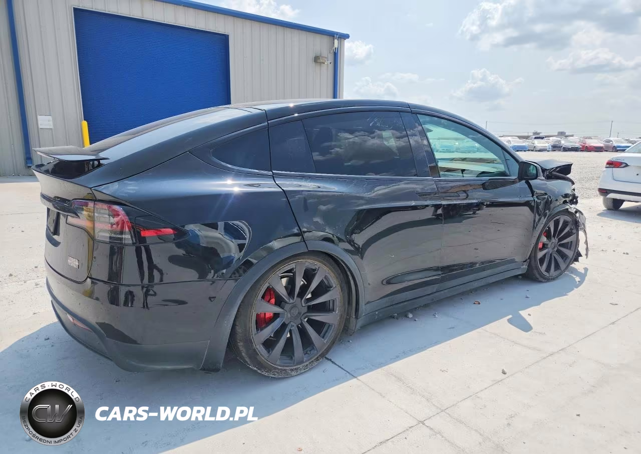 2023 Tesla Model X VIN:7SAXCBE63PF384031 - 3