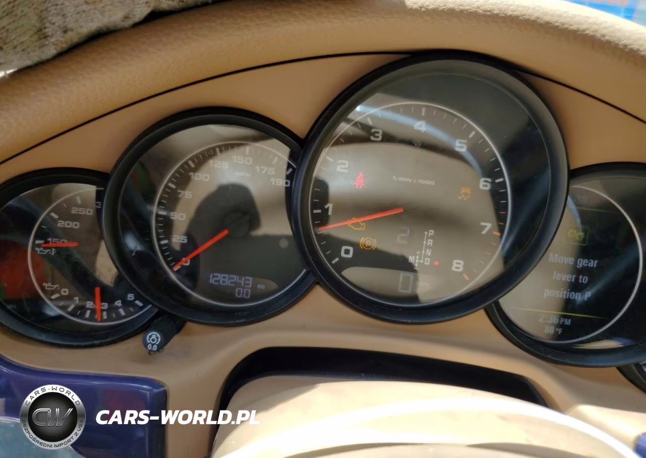2013 Porsche Panamera 2 VIN:WP0AA2A76DL010237 - 9