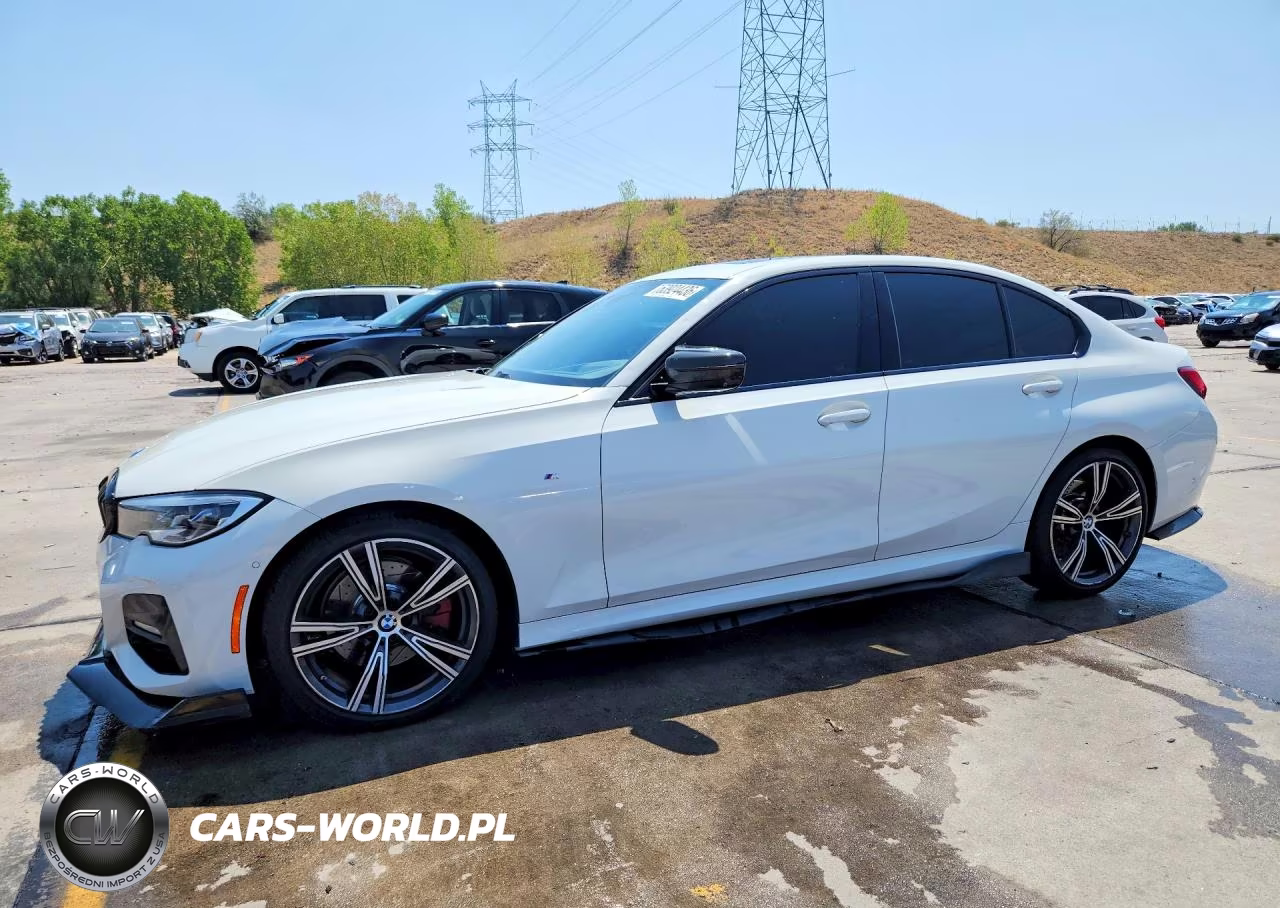 2020 BMW 330Xi