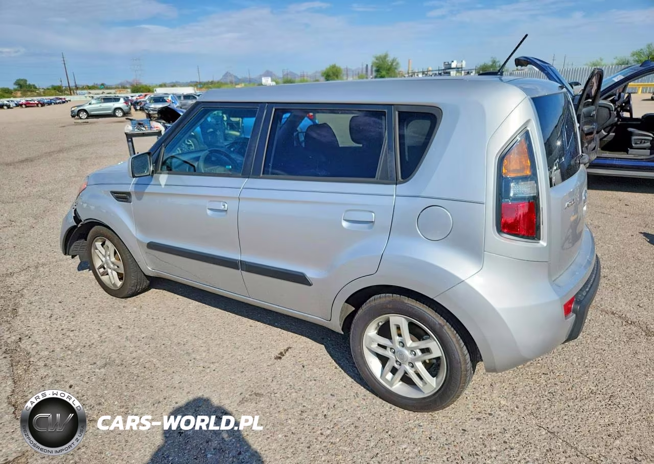 2010 Kia Soul + VIN:KNDJT2A24A7037245 - 2